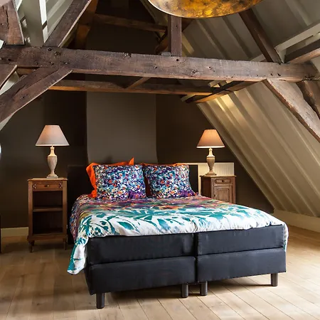 Bed and Breakfast Door 10 Γάνδη
