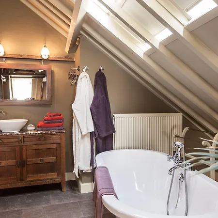 Bed & Breakfast Door 10