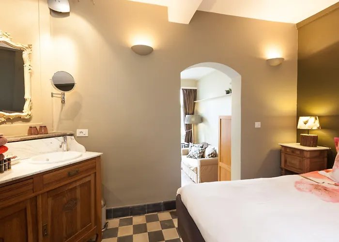 ベッド・アンド・ブレックファスト Door 10 4*