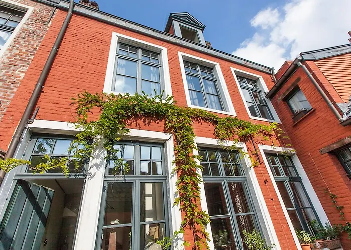 ベッド・アンド・ブレックファスト Door 10 4*