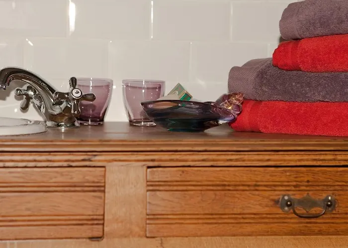 ベッド・アンド・ブレックファスト Door 10