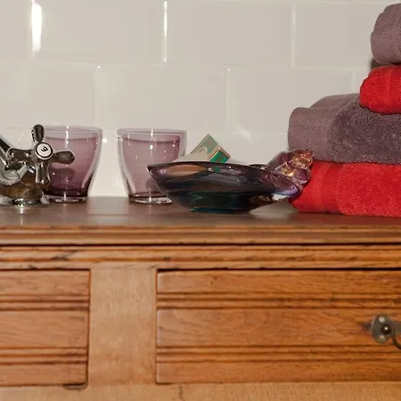 Bed and Breakfast Door 10